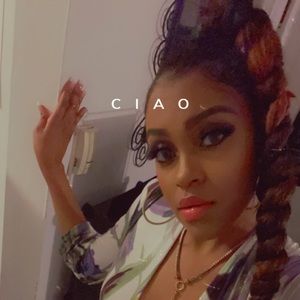 Meet your Posher, Amelia